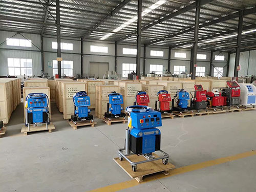 建筑外墻保溫系統(tǒng)都有哪些措施?聚氨酯保溫作用大不大?(圖1) 國產(chǎn)5600系列聚氨酯噴涂發(fā)泡設備