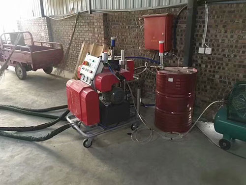 噴涂聚脲防腐施工哪個系列的噴涂機混合效果好(圖1) 防腐聚脲噴涂設備施工案例