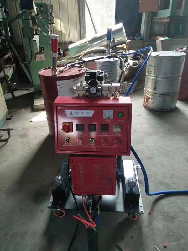 聚氨酯澆注設備JNJX-III(D)型(圖1) 聚氨酯保溫發泡澆筑設備JNJX-III(D)型